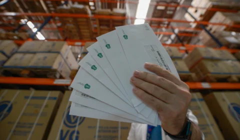 Nova remessa dos cartões do programa ‘Nossa Merenda’ serão entregues aos alunos. Saiba mais!