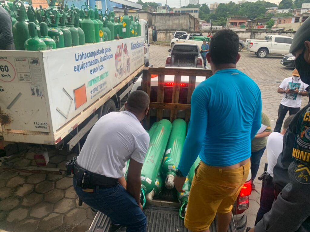 Cinco municípios do Amazonas recebem cilindros de oxigênio