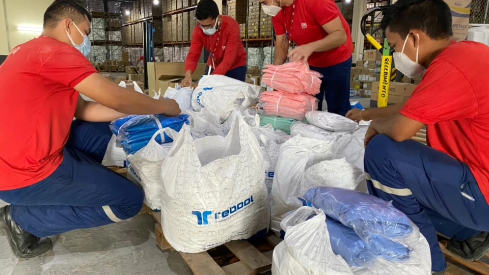 Cema recebe doação de 5 mil luvas de procedimento para unidades de saúde