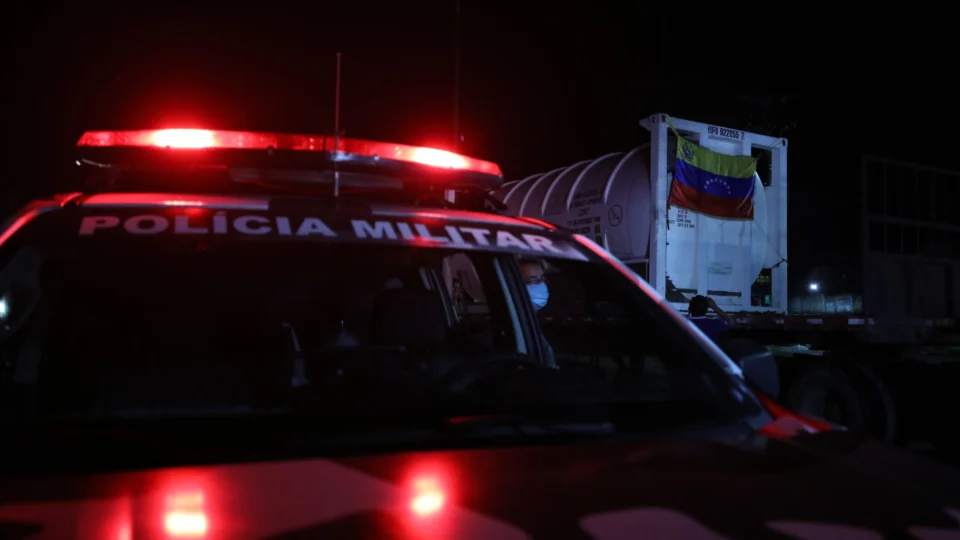 136 mil metros cúbicos de oxigênio doados pela Venezuela chega a Manaus; “Certamente será muito útil”