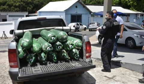 Fera cumpre decisão judicial e transporta 14 cilindros de oxigênio da White Martins para Hospital Beneficente – Veja vídeo!