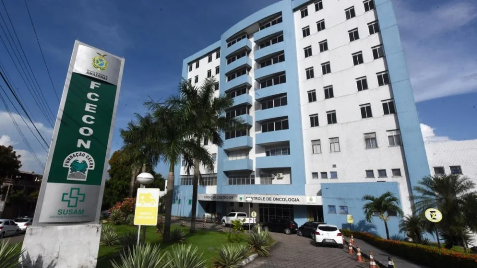 Profissionais de saúde contratados para reforço no combate à Covid-19 começam a se apresentar nas unidades da SES-AM