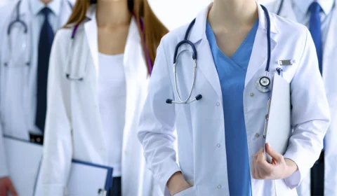 Estado contrata 274 médicos para reforçar o combate a Covid-19, confira o Edital