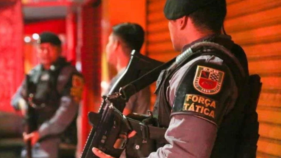 No Réveillon: Jovem é apreendido com arma de fogo no bairro São José