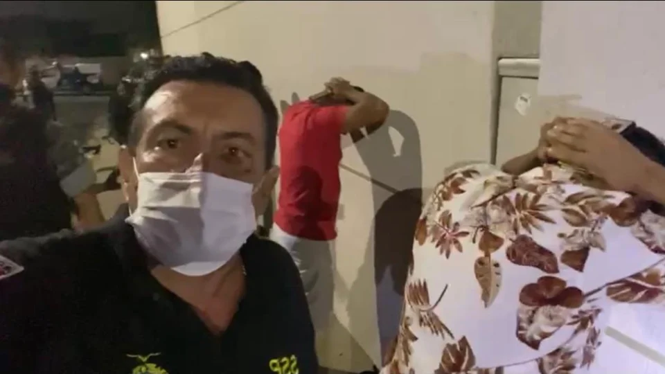 Vídeos mostram o momento em que a polícia flagra festa clandestina em Manaus; Veja.