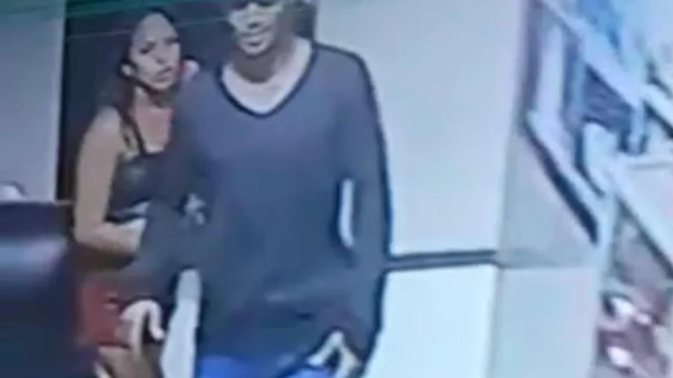 Veja o vídeo: Casal assalta hotel