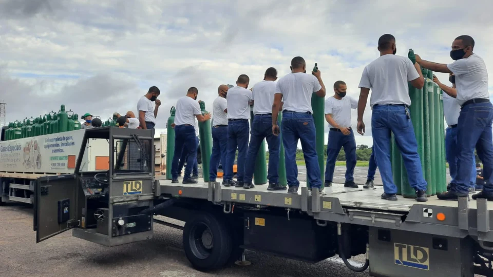 Força-tarefa amplia abastecimento de oxigênio em rede estadual de Saúde; Veja.