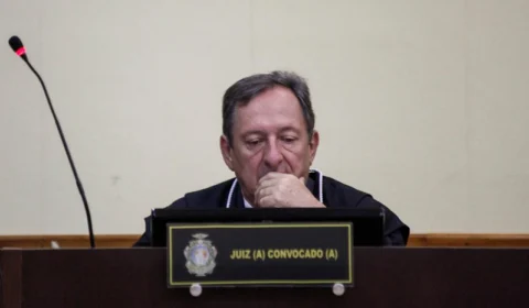 Justiça ordena White Martins regularizar oferta de oxigênio nos hospitais  imediatamente