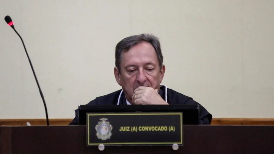 Justiça ordena White Martins regularizar oferta de oxigênio nos hospitais  imediatamente