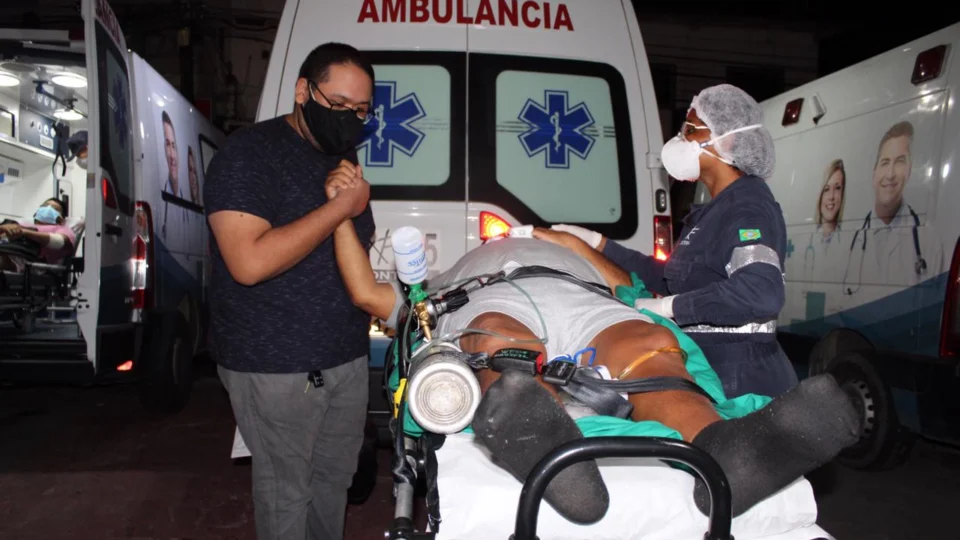 Mais 15 pacientes com Covid-19 são transferidos para Brasília na madrugada deste domingo; “Esperança”