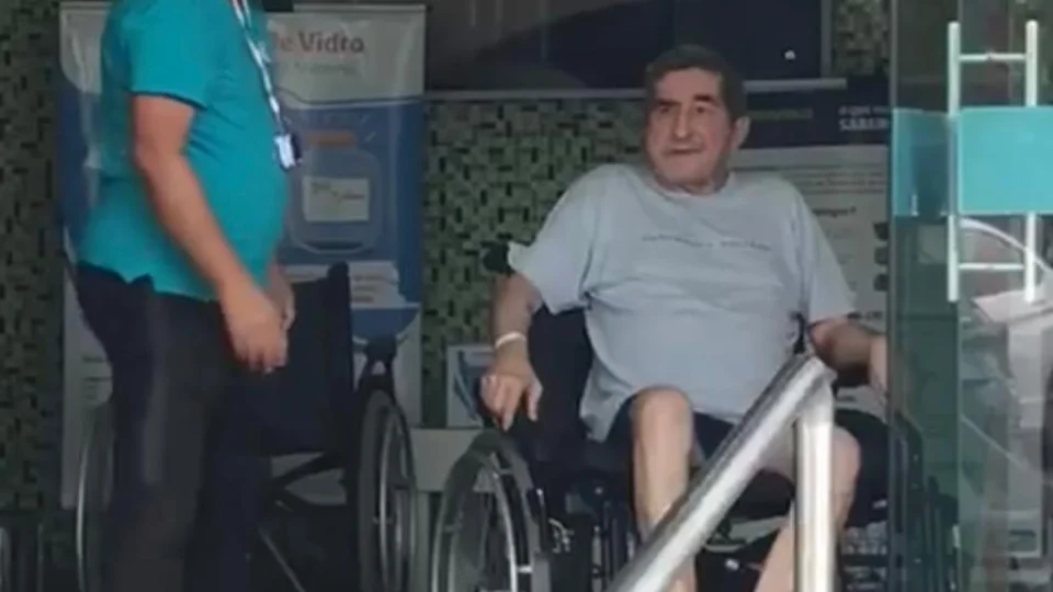 Escritor Márcio Souza recebe alta de hospital e vence luta contra à Covid-19; Veja o vídeo