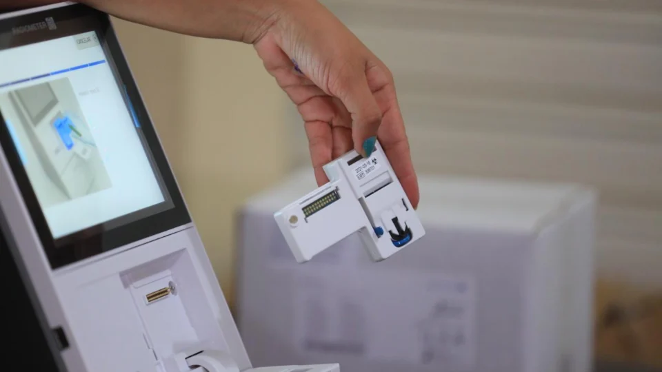 Aparelhos de gasometria começam a ser enviados para hospitais do interior do Amazonas