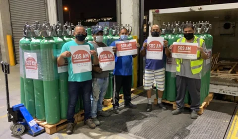 Amazonas Shopping faz doação de  58 cilindros de oxigênio; “Trabalho incrível”