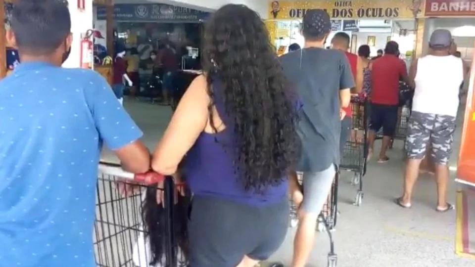 Governo do AM reforça que não haverá fechamento de mercados ou falta de alimentos