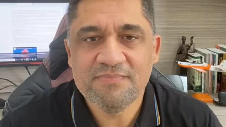 Divulgação de Fake News pode gerar multa ou prisão, diz delegado