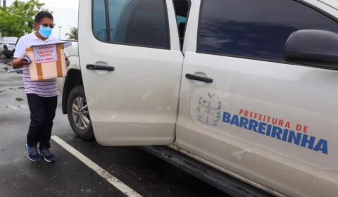 Entrega de vacinas para municípios do interior é retomada nesta quarta-feira (27)