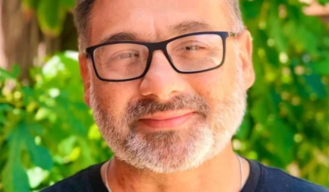 Após complicações, jornalista Agnaldo Oliveira morre em hospital por conta da Covid-19