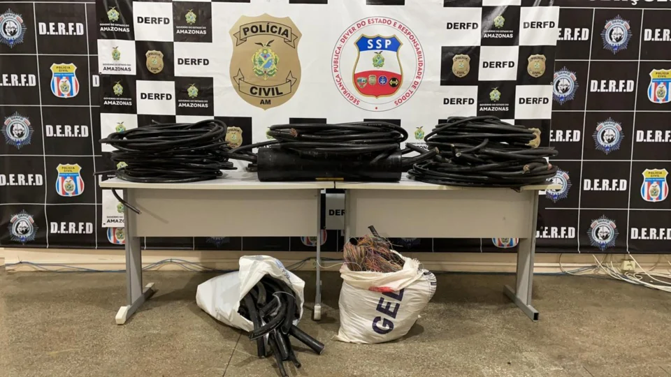 Policiais civis prendem grupo por furto de cabos telefônicos subterrâneos e o receptador do material