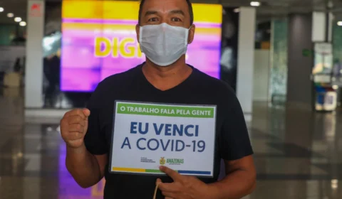 Mais seis pacientes recuperados da Covid-19 retornaram a Manaus neste sábado (30)