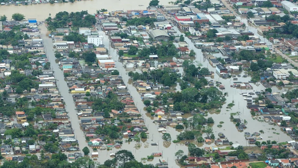 Enchente no Acre deixa regiões sem energia