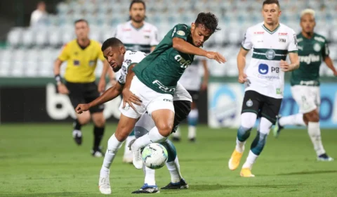 Brasileiro: mesmo rebaixado, Coritiba derrota Palmeiras