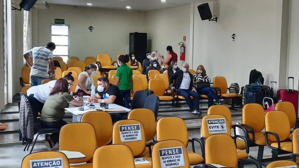 Profissionais cubanos do ‘Programa Mais Médicos’ se apresentam em Manaus para Atenção Básica em Saúde