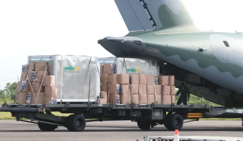 Amazonas recebe mais três usinas de oxigênio que serão enviadas para o interior do Estado