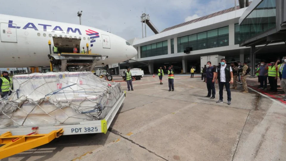 Chega em Manaus 96,2 mil doses da vacina CoronaVac; Saiba Mais!