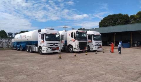 Carga de 60 mil metros cúbicos (m³) de oxigênio medicinal chega a Manaus