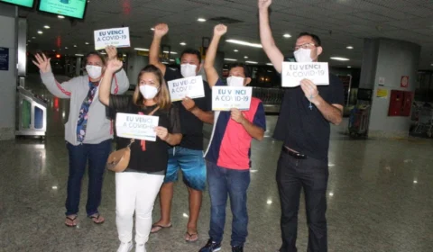 Mais seis pacientes retornaram a Manaus nesta quinta-feira (18); “Momento único”