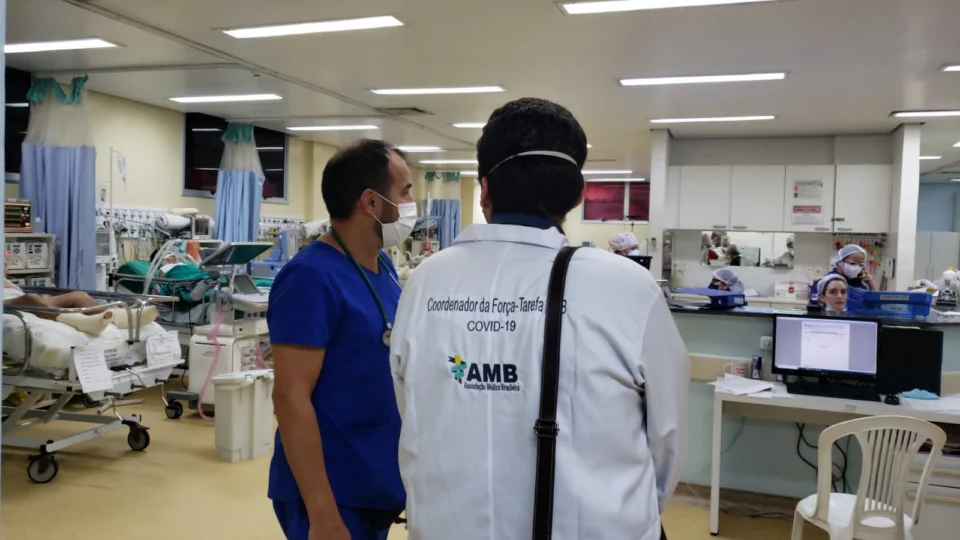 Hospitais do Amazonas recebem reforço de mais 30 médicos de outros estados