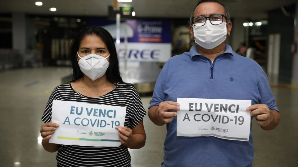 Após vencerem luta contra à Covid-19, quatro pacientes retornam a Manaus; “Emoção”