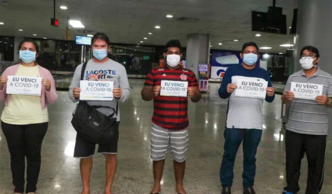 Recomeço: Mais oito pacientes recuperados da Covid-19 retornam a Manaus; “Foi muito importante”