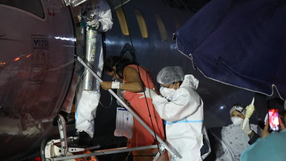 Nas últimas 24h, 27 pacientes  do interior do AM foram transferidos para tratamento contra a Covid-19