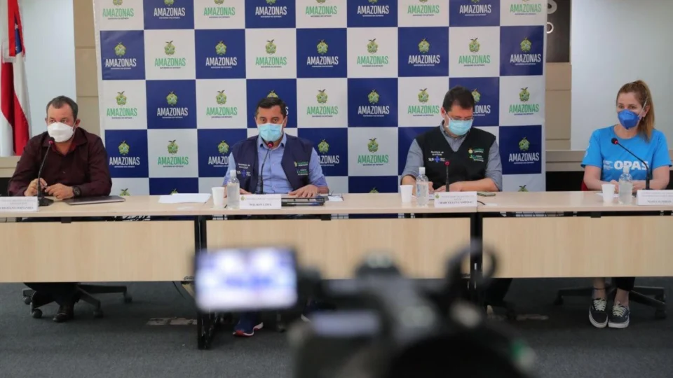 Governador anuncia mais 350 leitos no AM e chegada de miniusinas de oxigênio no interior