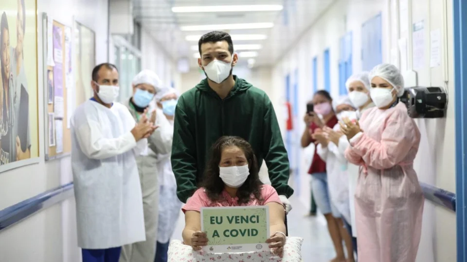 Novas altas de pacientes recuperados da Covid-19 são registradas no HPS Platão Araújo
