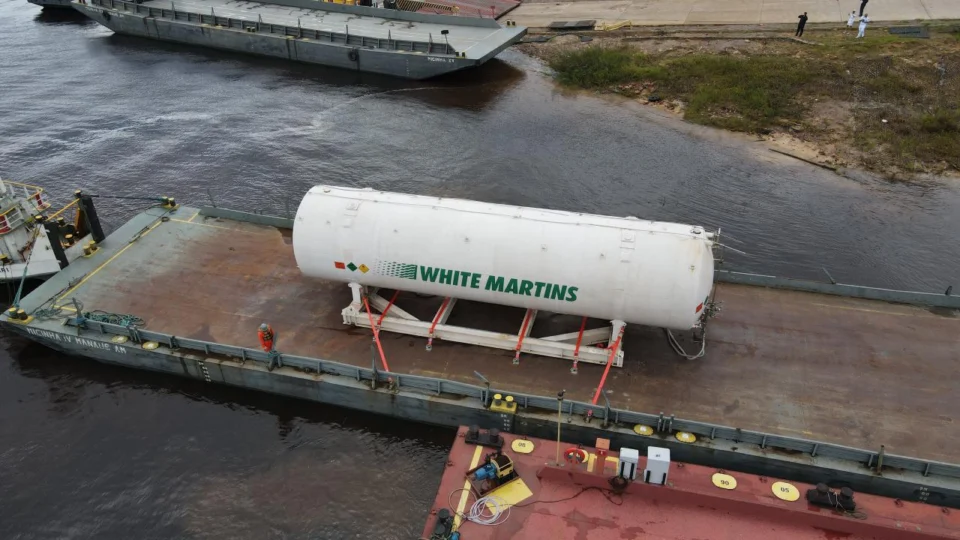 Chega a Manaus tanque criogênico com capacidade para armazenar 90 mil m³ de oxigênio medicinal