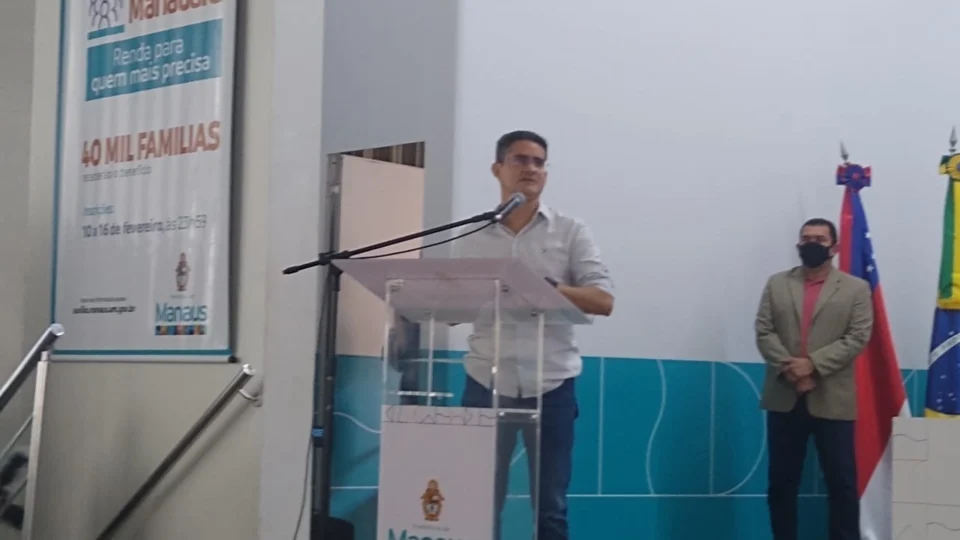 Prefeito de Manaus anuncia Auxílio Manauara; benefício será pago a partir de Março