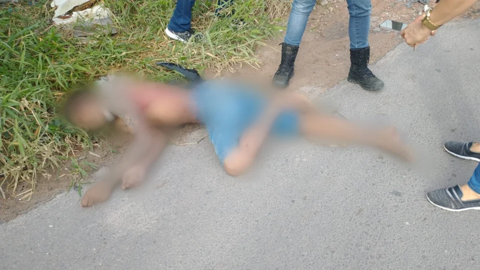 Homem é encontrado assassinado com 7 tiros em avenida da zona Norte