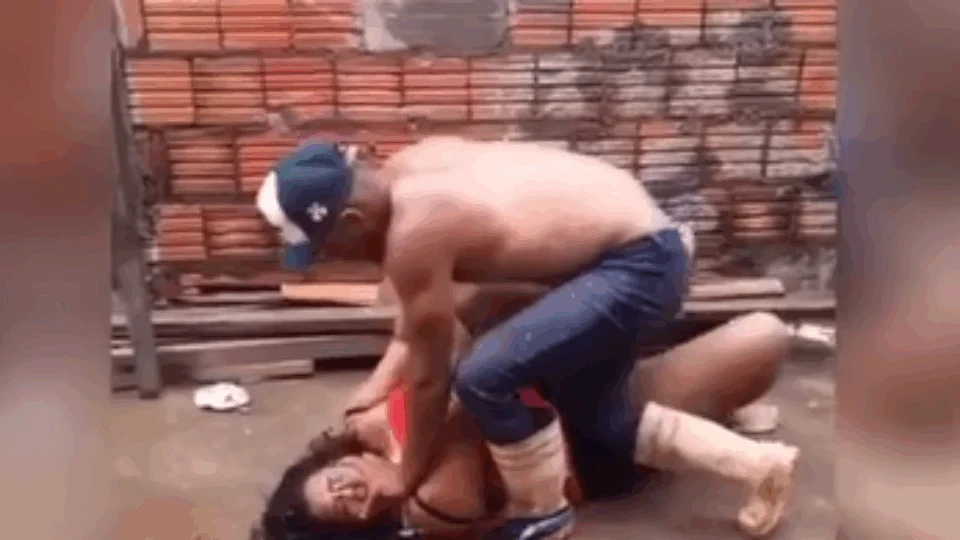 VEJA VÍDEOS! Mulher leva diversas facadas de suposto companheiro, no Maranhão