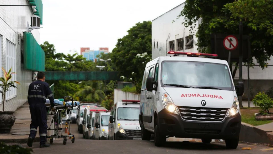 Fila de espera para leitos cai de 659 para 497 pacientes no Amazonas