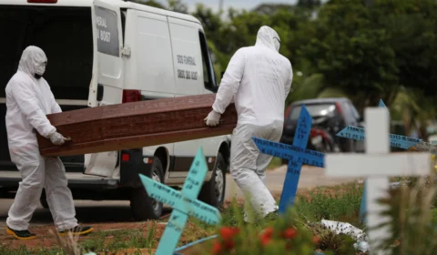 Cemitérios de Manaus registram 37 sepultamentos de vítimas da Covid-19 nesta segunda-feira (22)
