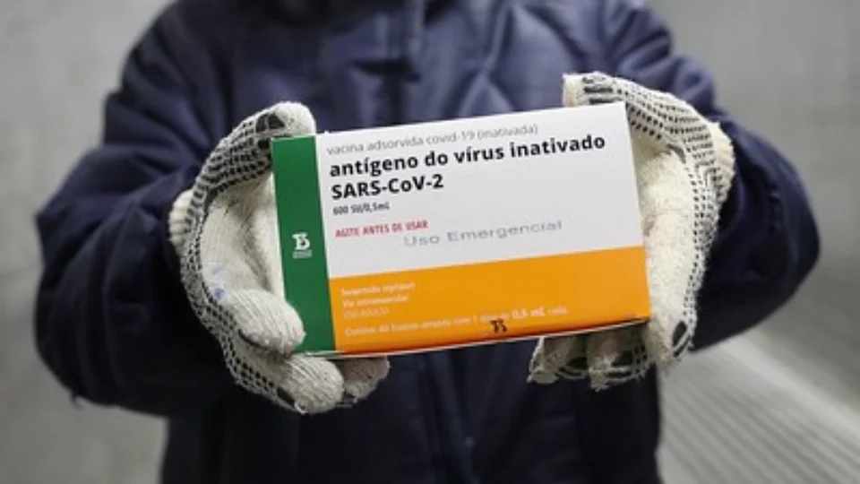 FVS informa a aplicação 193.589 doses de vacina contra Covid-19 no Amazonas