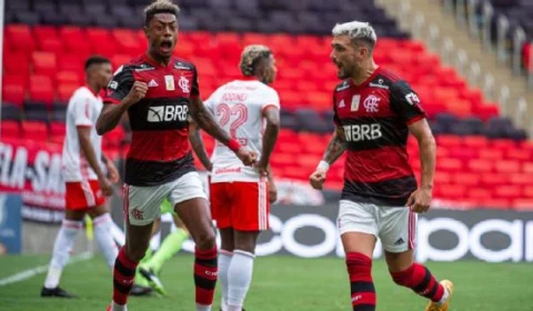 Flamengo vence Inter por 2 a 1 no Maracanã