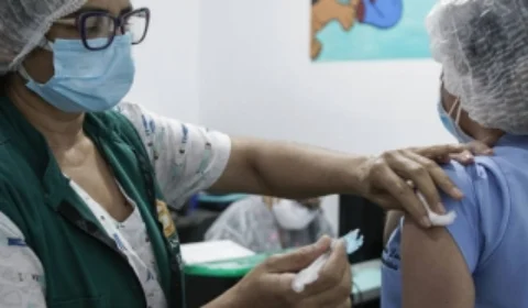 Em Manaus, 90% dos profissionais da saúde já foram imunizados; Saiba Mais