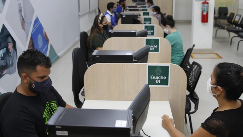 Sine oferta 249 vagas de emprego nesta segunda-feira