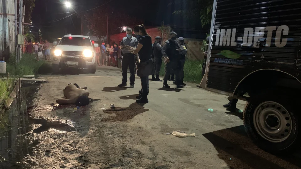 Suposto assaltante é assassinado por “justiceiro” que não aguentava mais ser assaltado, no Jorge Teixeira