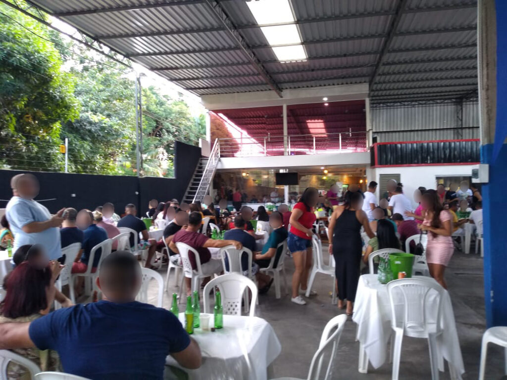 Feijoada com 200 pessoas é encerrada pela CIF, em Manaus.