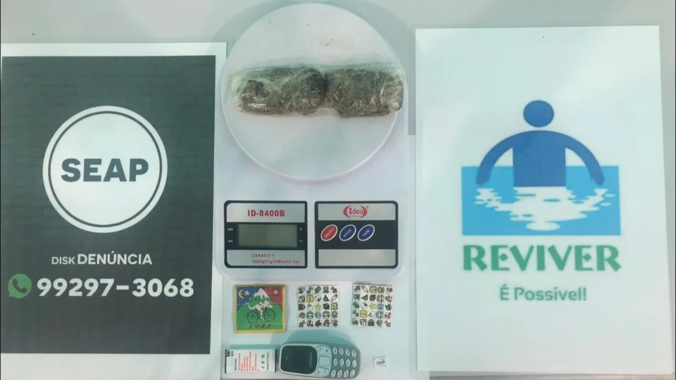 Mulher é flagrada com drogas nas partes íntimas em tentativa de visitar o marido no Compaj