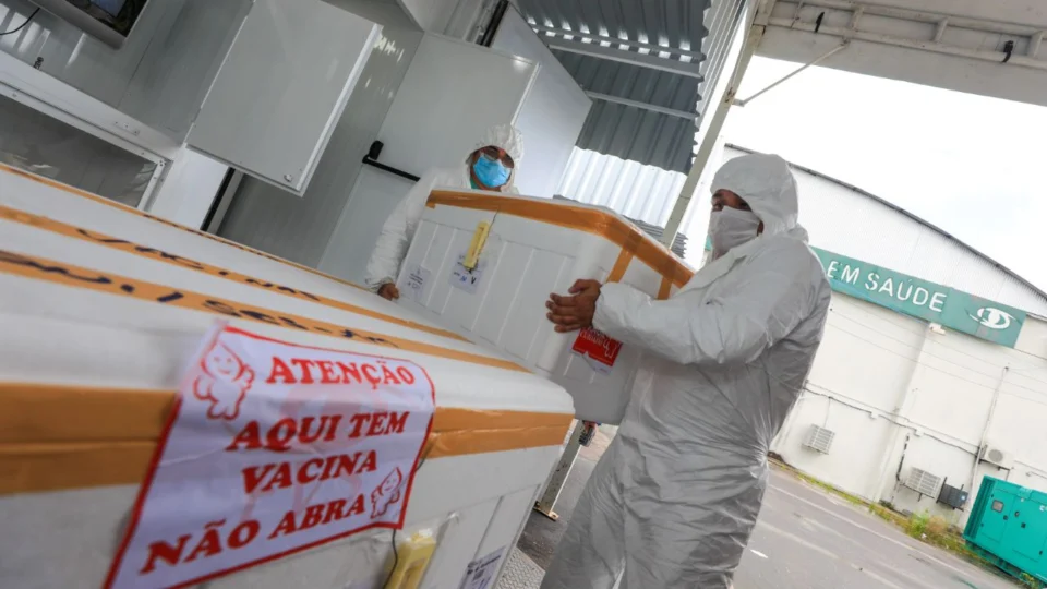Orientações de distribuição de doses da 9ª remessa de vacinas contra a Covid-19 no Amazonas são atualizadas